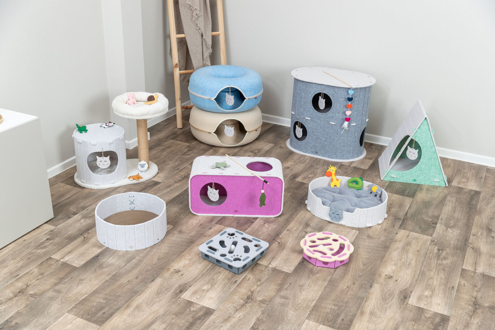 Лежак для кошки Пещера, фетр п/э, песочно-розовый