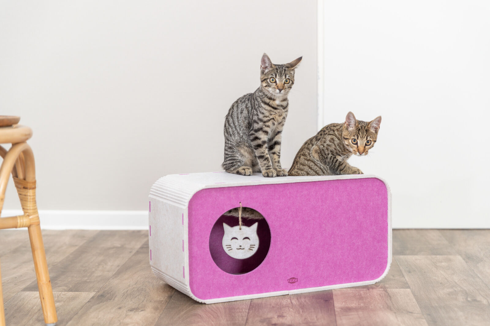 Лежак для кошки Пещера, фетр п/э, песочно-розовый